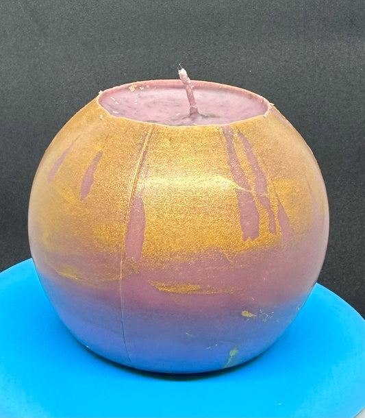 Gold sphere candle