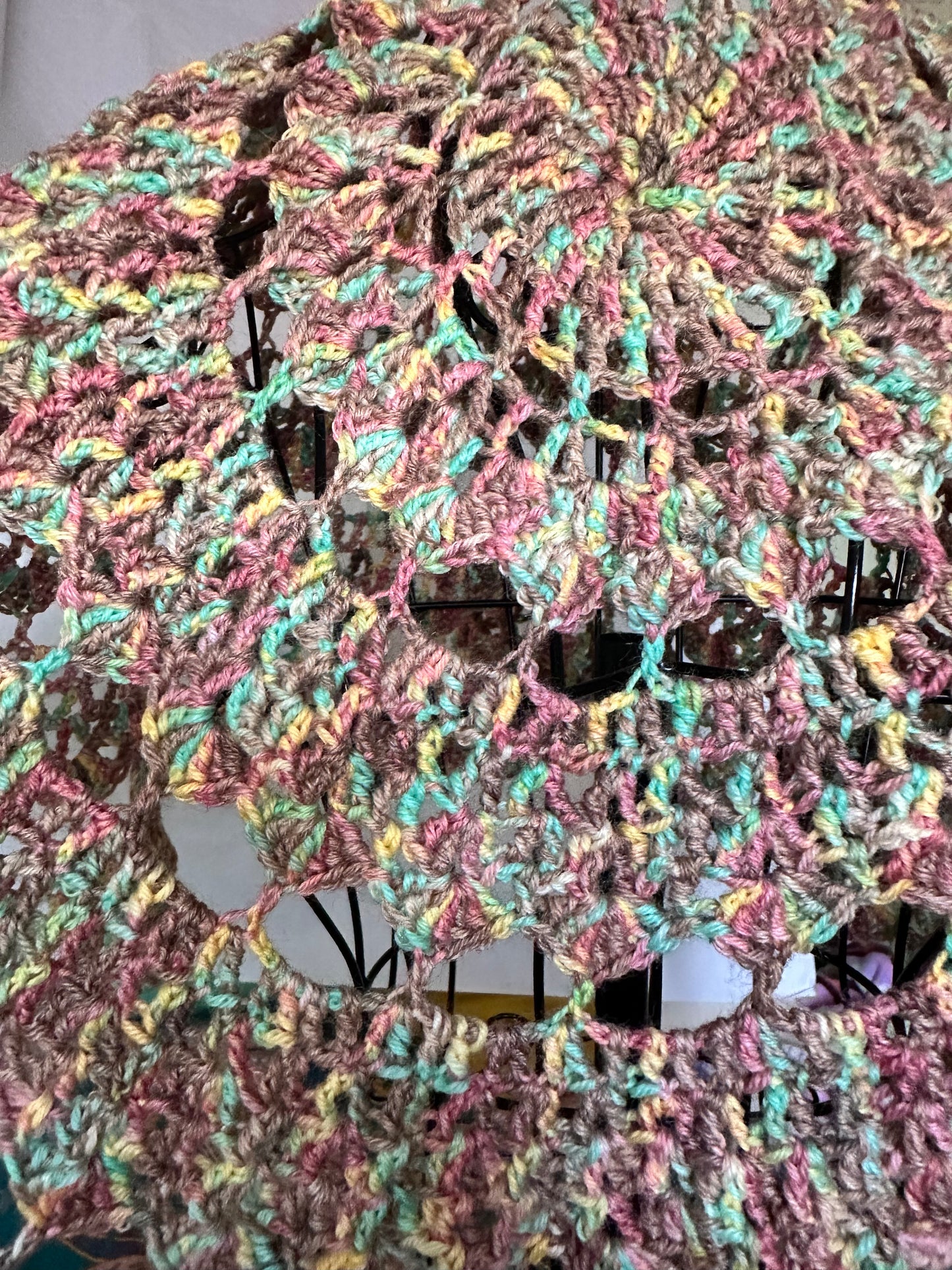 Circle shawl (wizard of oz wool blend)
